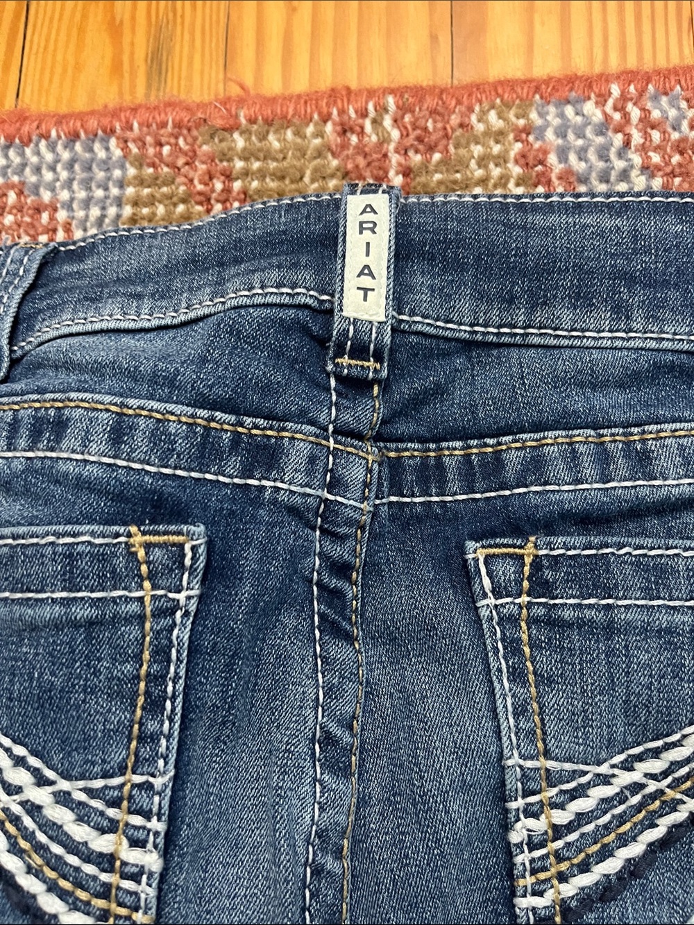 Ariat R.E.A.L. Boot Cut Jeans Women’s Size 31 Short Western Embroidered Pockets - Picture 10 of 12